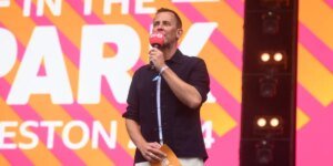 A BBC pede desculpas depois de admitir que SABIA da reclamação no ano passado