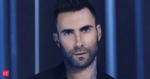 A citação do dia de Adam Levine explicada: A citação do dia de Adam Levine: ‘Yoga pega o que você tem, molda e esculpe em algo mais …’ – This Love and Makes Me Wonder, cantor da banda vencedora do Grammy Maroon 5 Lições sobre ioga, fitness, saúde e bem-estar