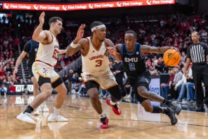 Antevisão: Louisville na SMU na abertura do torneio ACC