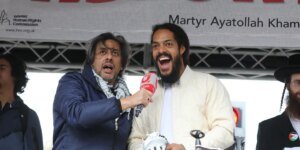 Bob Vylan O rapper Bobby Vylan repete a morte da música das IDF na Marcha de Ódio Pró-Irã em Londres