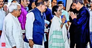 CE enviará mais observadores públicos, de despesas e policiais nas eleições de Bengala Ocidental