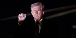 Donald Trump promete preparar mais de 50 mil soldados dos EUA para o petróleo do Oriente Médio no Irã