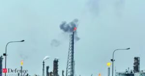 Durante a Guerra do Irão, os Estados Unidos enviaram um navio de assalto anfíbio e milhares de fuzileiros navais para o Ocidente