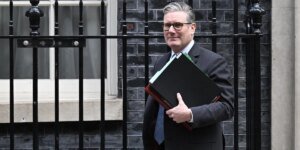 Irã: Sir Keir Starmer se recusa a enviar navios de guerra para o Oriente Médio, apesar do apelo de Donald Trump