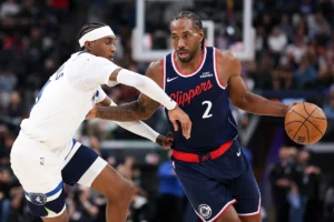 Kawhi Leonard marcou 45 pontos na goleada dos Clippers sobre os Timberwolves por 153 a 128