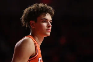 Keaton Wagler ganhou honras All-American e uma bandeira de camisa