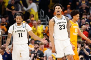Michigan e Arizona mostraram que são os dois melhores times do basquete universitário. Pena que eles não vão jogar por um título