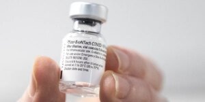 O Covid Jab perdeu verificações de segurança importantes devido a restrições de tempo, foi informado ao inquérito Covid da Alemanha