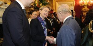 O Rei Charles encontra Yvette Cooper na Residência Real durante uma recepção