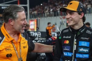 Oscar Piastri rejeita a etiqueta de “vilão” de Zak Brown após a luta pelo título de F1 em 2025