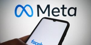 Proprietário do Facebook cortará 700 empregos horas após abandonar experiência de vício em mídia social