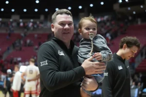 Torneio da NCAA: O que os jogadores de Tommy Lloyd, Arizona, disseram depois de vencer o estado de Utah