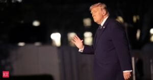 Tribunal dos EUA bloqueia congelamento “varredor” de financiamento do governo Trump