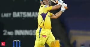 Última temporada de IPL de MS Dhoni? Akash Chopra diz que é hora de pendurar as botas