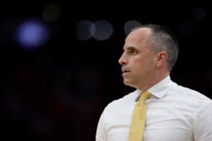 Um marcador quebrado e uma determinação inquebrável: a jornada ‘louca’ de Ben McCollum até a Elite 8