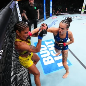 Vídeo do UFC Fight Night 271: Casey O’Neill bate em Gabriella Fernandes