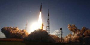 Assista ao momento histórico em que uma missão da NASA voou para a lua