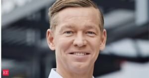 Chris Kempczynski: O CEO do McDonald’s, Chris Kempczynski, está enfrentando uma reação negativa novamente depois que seu momento comendo diante das câmeras se tornou viral.