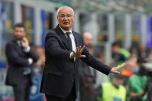 Claudio Ranieri é afastado do cargo de conselheiro da Roma após desentendimento com Gian Piero Gasperini