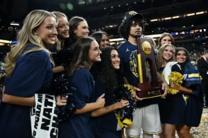 Como assistir à celebração do campeonato de basquete de Michigan