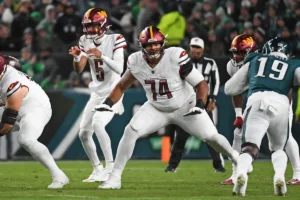 Dan Quinn dos Commanders anunciou que Brandon Coleman poderia jogar como pivô