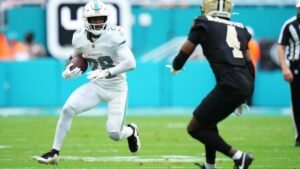 GM dos Dolphins faz declaração enganosa no Pro Bowl RB