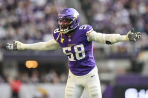 GM interino dos Vikings abre a negociação com Jonathan Greenard