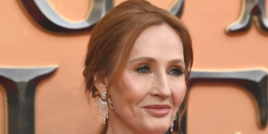 JK Rowling reacende a guerra cultural, diz que ‘todos não deveriam decidir seus próprios direitos’