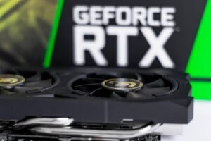 Jim Cramer observa que “o mercado total endereçável para produtos NVIDIA continua a se expandir”