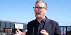 Keir Starmer enfrenta investigação por ‘enganar’ o parlamento enquanto MP suspenso apela ao PM