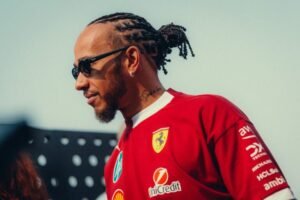 Lewis Hamilton revela o maior arrependimento sobre o jogo F1 25: “Nunca acabei dirigindo como eu”