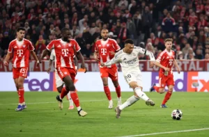 Liga dos Campeões: Mbappé marca, perto do recorde histórico de CR7