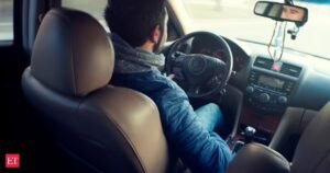 MBA vira motorista de Ola e ignora as provocações de ‘Pathai Barbad’ depois de deixar o emprego de Rs 25 na LPA Agora, depois de 3 anos, ganhando Rs 6,5 lakh por mês em um negócio de 12 carros