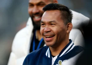 Manny Pacquiao comprou a academia fechada do Floyd Mayweather e a usará como base de operações para a próxima revanche