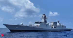 Navio de guerra ‘Taragiri’ junta-se à Marinha com capacidade de ataque Brahmos