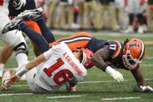 Novo jogo de modelos EDGE Gabe Jacas dos Patriots após o antigo favorito dos fãs