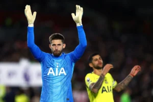 O Inter de Milão identificou três alvos claros para reinventar a retaguarda em meio aos próximos rebaixamentos