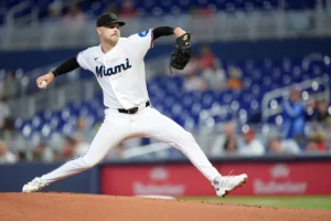 O Miami Marlins desistiu de apenas 3 rebatidas na vitória por 4 a 1 sobre o St.