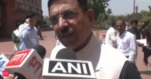 O Ministro da União, Prahlad Joshi, disse que o BJP vencerá, independentemente de obter 543 ou 850 assentos