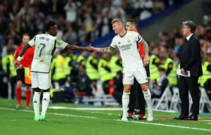 O Real Madrid conversou com Toni Kroos sobre o retorno ao clube