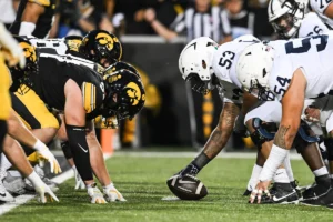 O WR Landon Blum de 4 estrelas do estado escolheu o adversário do Big Ten no futebol de Iowa