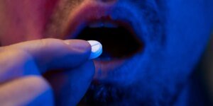 O abuso de ecstasy e cetamina está a aumentar mais de 200% em apenas quatro anos.