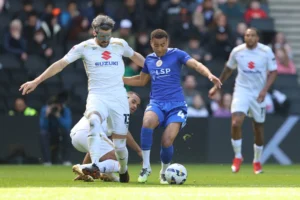 O que falta decidir no último dia da League Two?