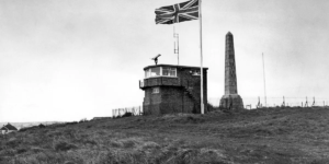 O que vi no balcão de imigração em Dover, em 1978, foi o primeiro tiro disparado