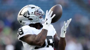 Os 49ers assinaram com RB Sincere McCormick