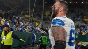 Os Bears devem assinar com o Lions OT que completou 140 anos como seguro de Ozzy Trapilo