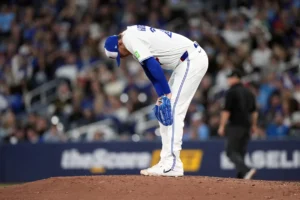 Os Blue Jays dispensaram o lutador Jeff Hoffman do papel de fechador