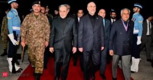 Os EUA e o Irão estão prontos para conversações de paz, mas aumentam as dúvidas sobre o Líbano e as sanções