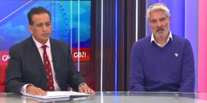 Os pais das vítimas alertam que a Grã-Bretanha pode “cair sonâmbula em estado de terror absoluto”