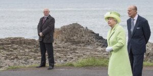 Os planos para erguer uma estátua da Rainha Elizabeth II e do Urso Paddington foram arquivados